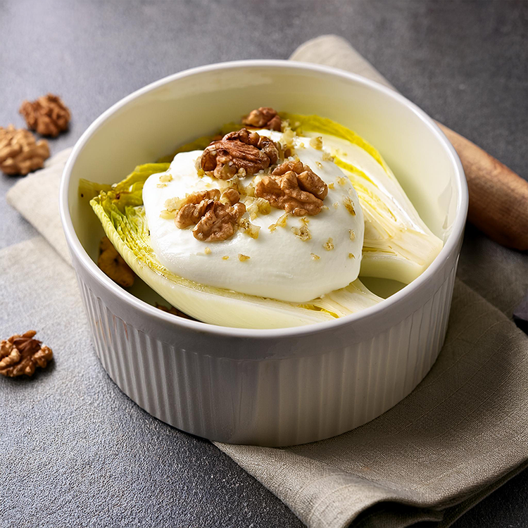 Picoré savouré d’endives à la chantilly de ricotta et noix
